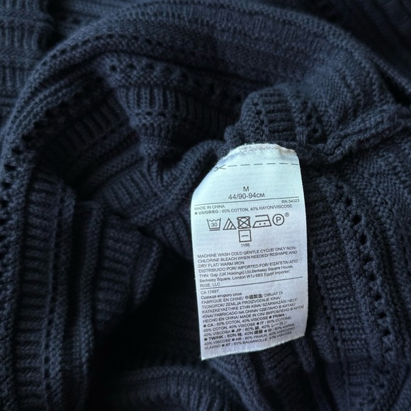 Banana Republic Navy Blue Scallop Knit Crew Neck Sweater 3/4 Sleeve Size Medium - Picture 4 of 5